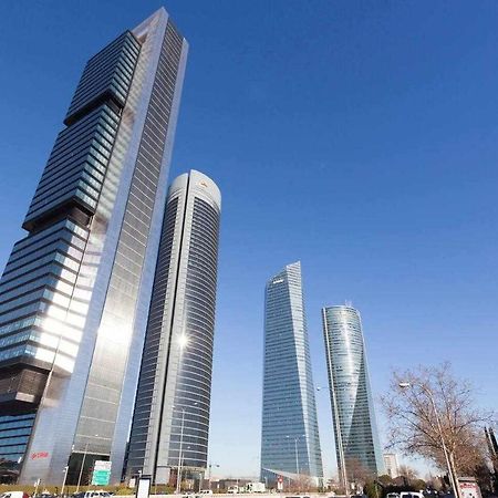 Apartamento Lujo Castellana Chamartin Apartment Madrid Luaran gambar