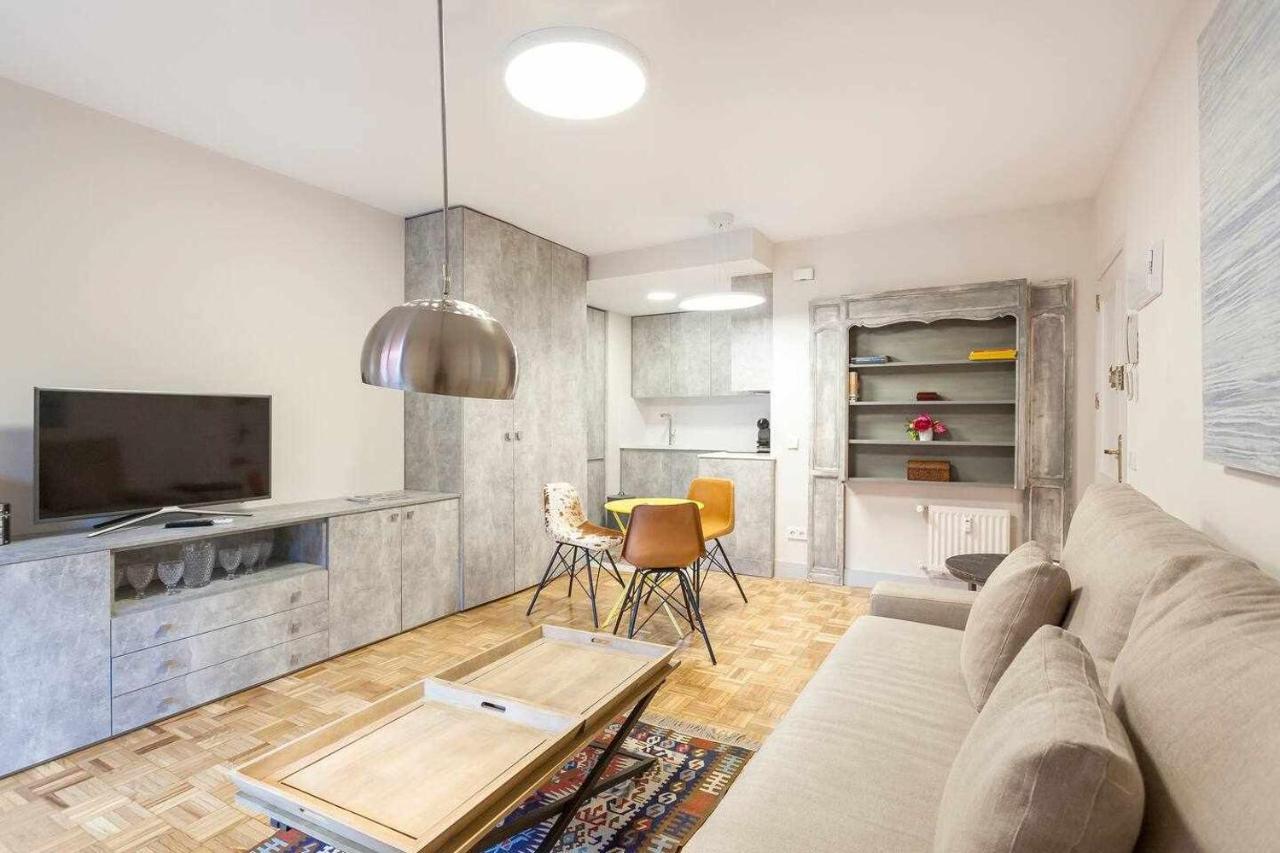 Apartamento Lujo Castellana Chamartin Apartment Madrid Luaran gambar