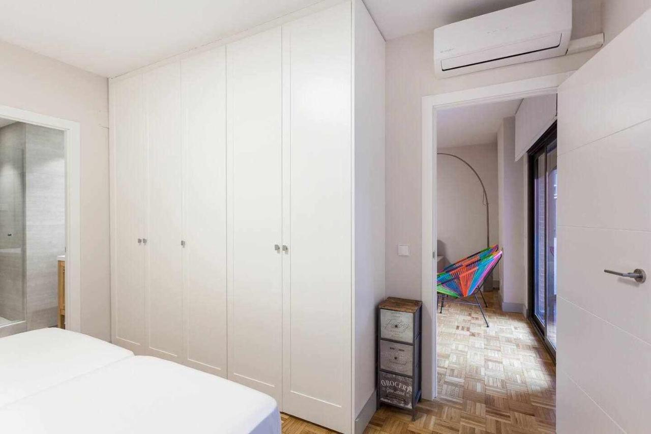 Apartamento Lujo Castellana Chamartin Apartment Madrid Luaran gambar