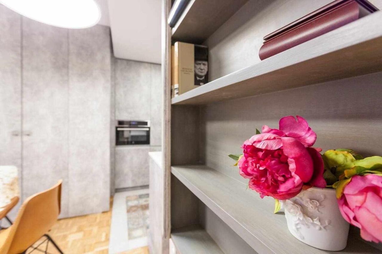 Apartamento Lujo Castellana Chamartin Apartment Madrid Luaran gambar
