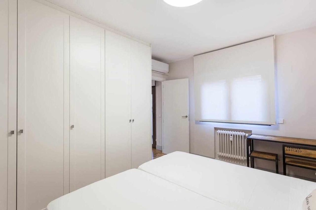 Apartamento Lujo Castellana Chamartin Apartment Madrid Luaran gambar