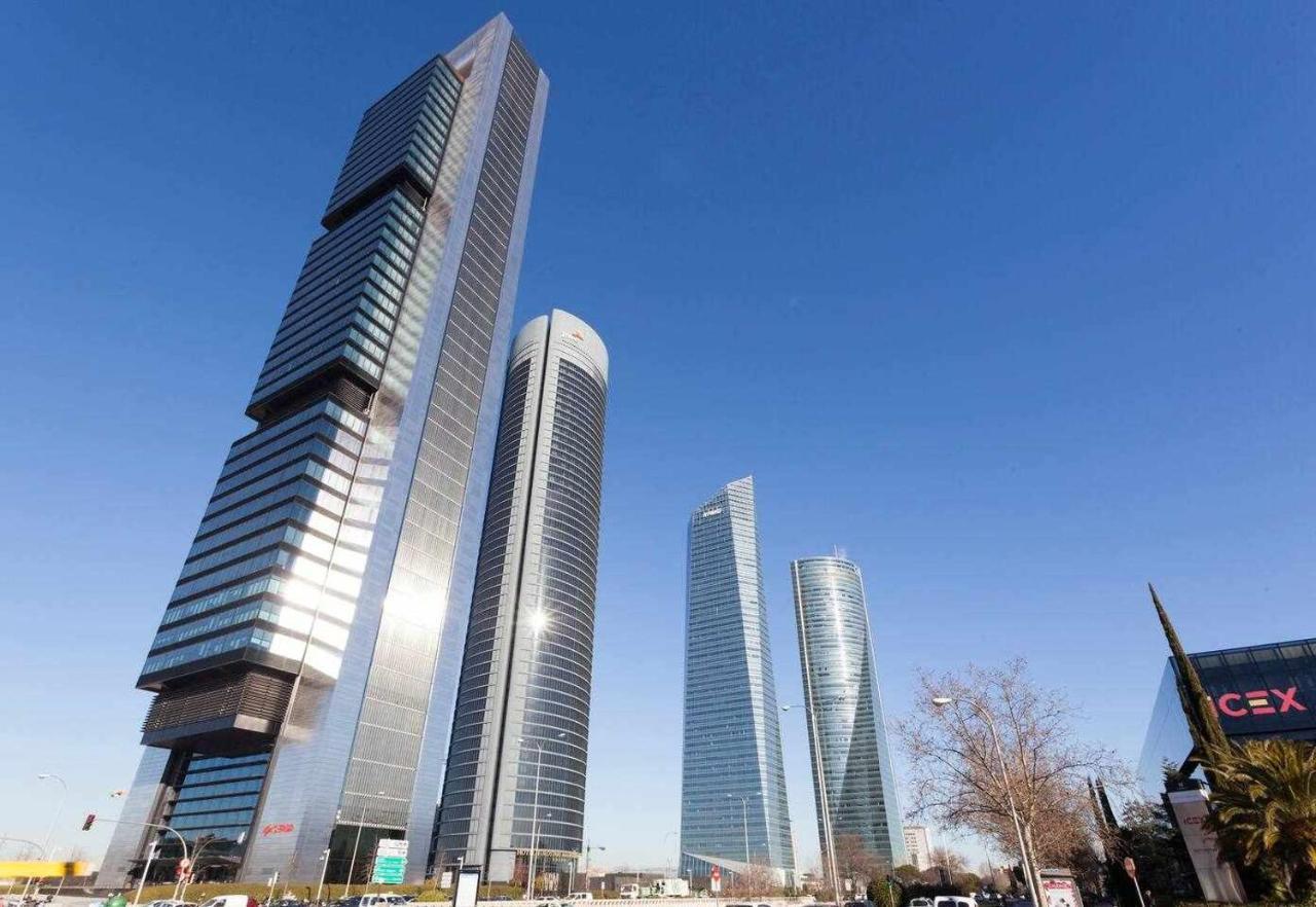 Apartamento Lujo Castellana Chamartin Apartment Madrid Luaran gambar